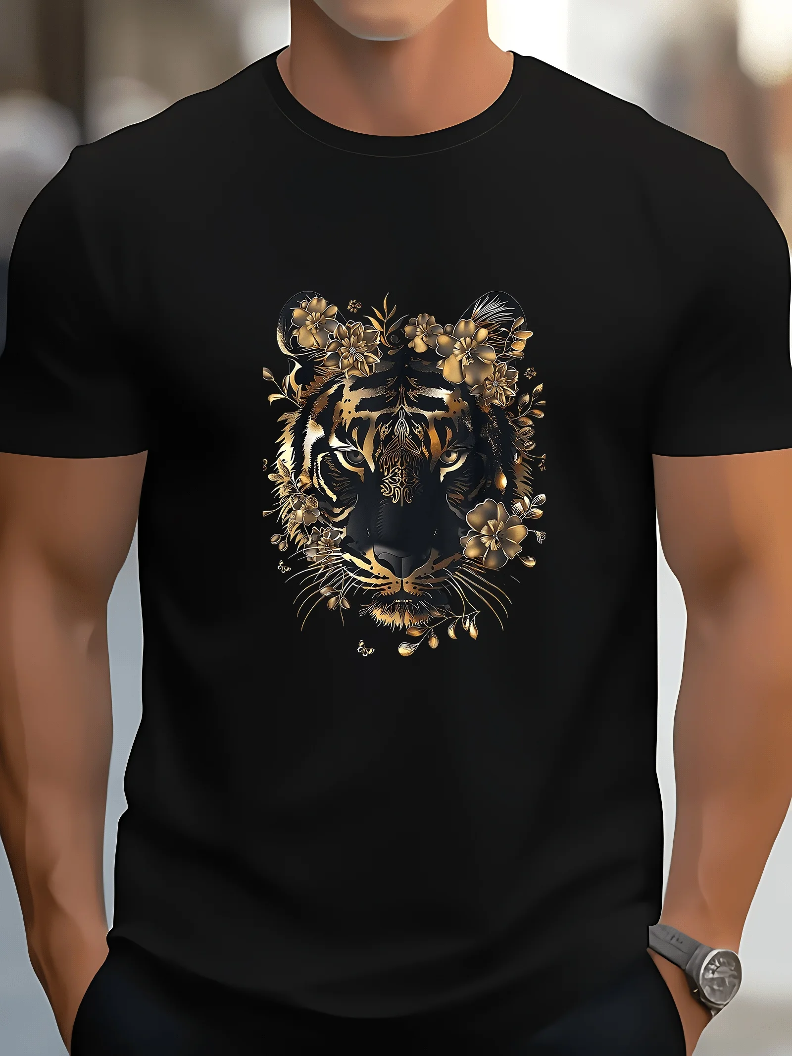 Black and gold striped tiger floral pattern T-shirt - 180 Casual short-sleeve round-neck T-shirt, adult size, machine washable, regular fit, comfortable for all seasons, machine washable top, stylish T-shirt, comfortable fit