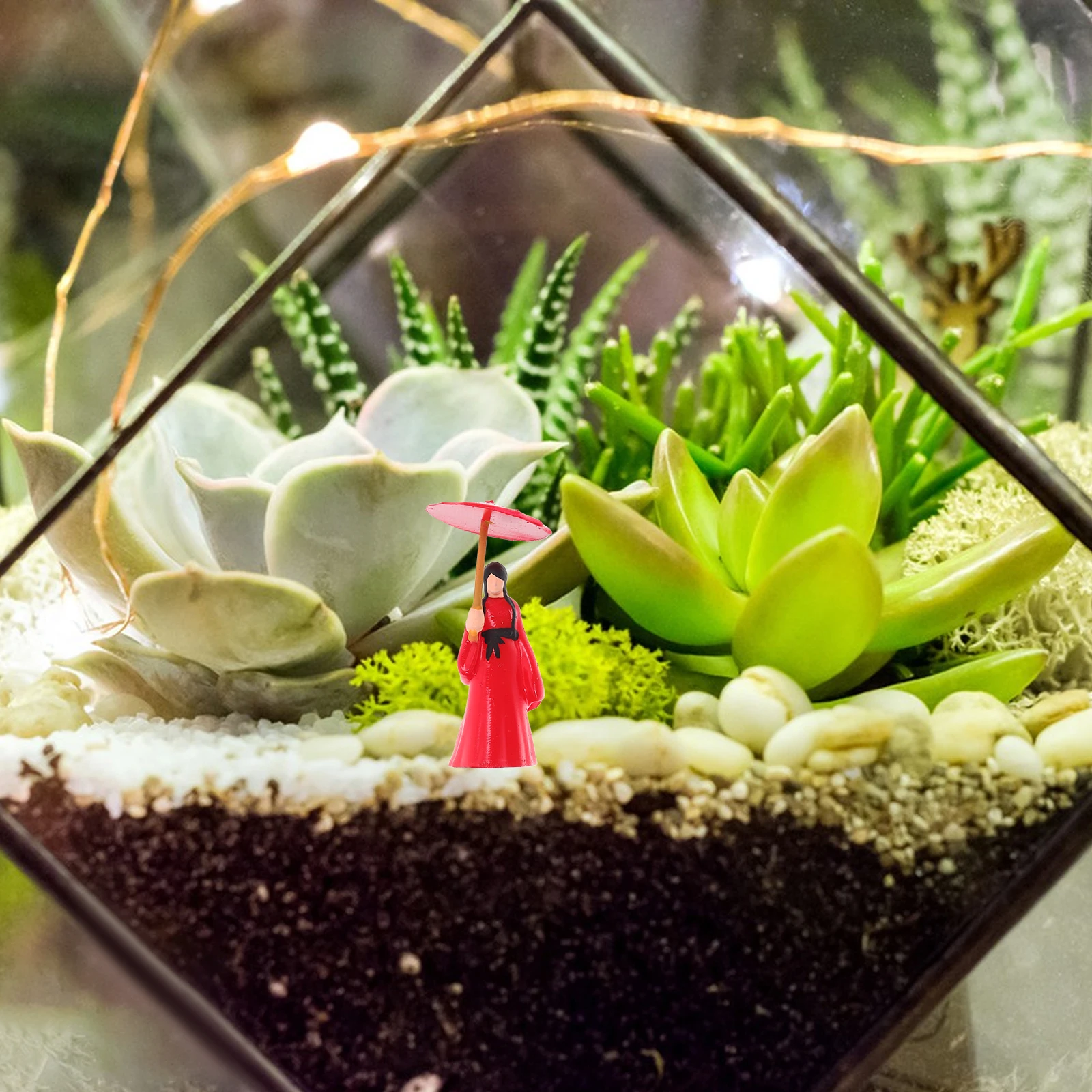 

Miniature Resin Chinese Adornment Figurine Ancient Girl Tabletop Hanfu Style Statue Decoration Mini Landscape Bonsai Garden