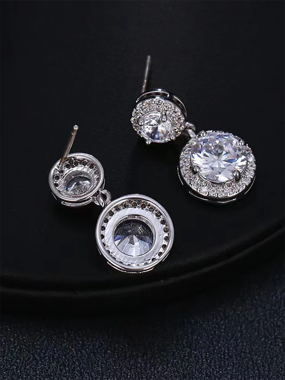 Tbcyd-女性用ラウンドカットモアッサナイトイヤリング,カラー,シルバー925 d,ダイヤモンドdangle,パーティー,高級ジュエリー,ギフト