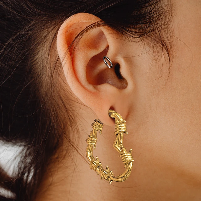 Stretched ears dangle earrings shop