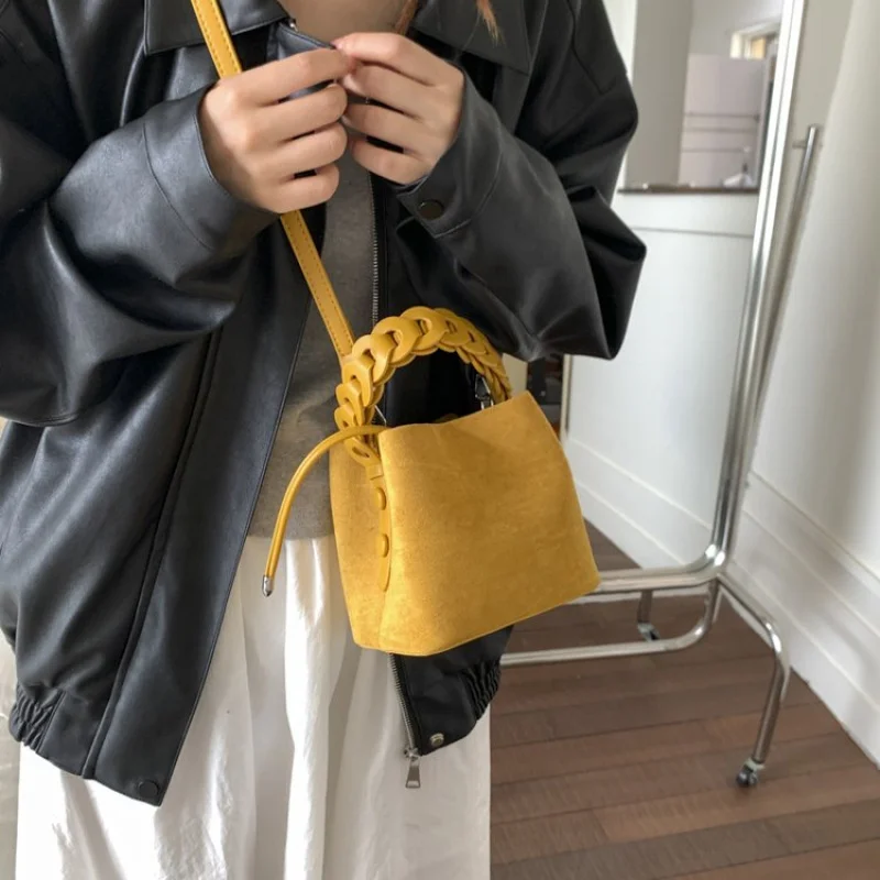 

Fashionable Ladies Crossbody-Bag Made Of Peony-Patterned Leather Featuring High-End Paris Commuter Daily Look​