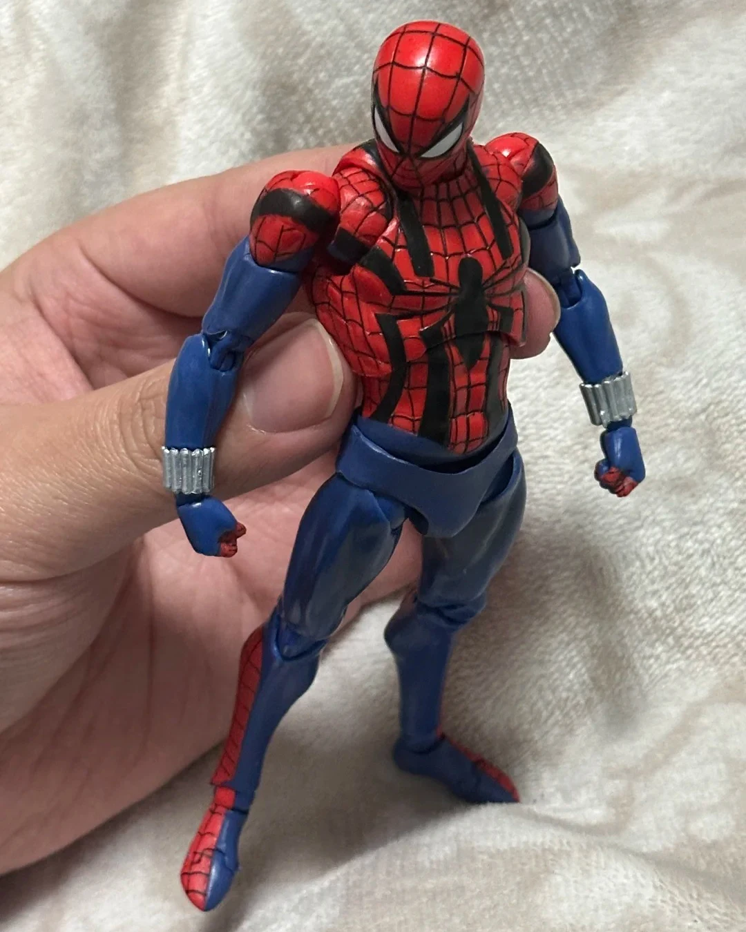 marvel-spider-man-ct-toy-mafex-143-comic-version-red-action-figure-collectible-model-handmade-domestic-ko-for-fans-and-children