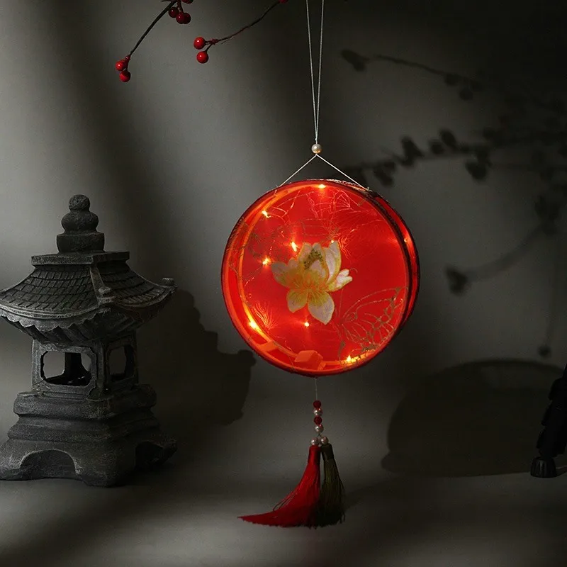 Imitation flower embroidery lantern hanging tassel palace lantern Mid-Autumn Festival luminous lantern finished products