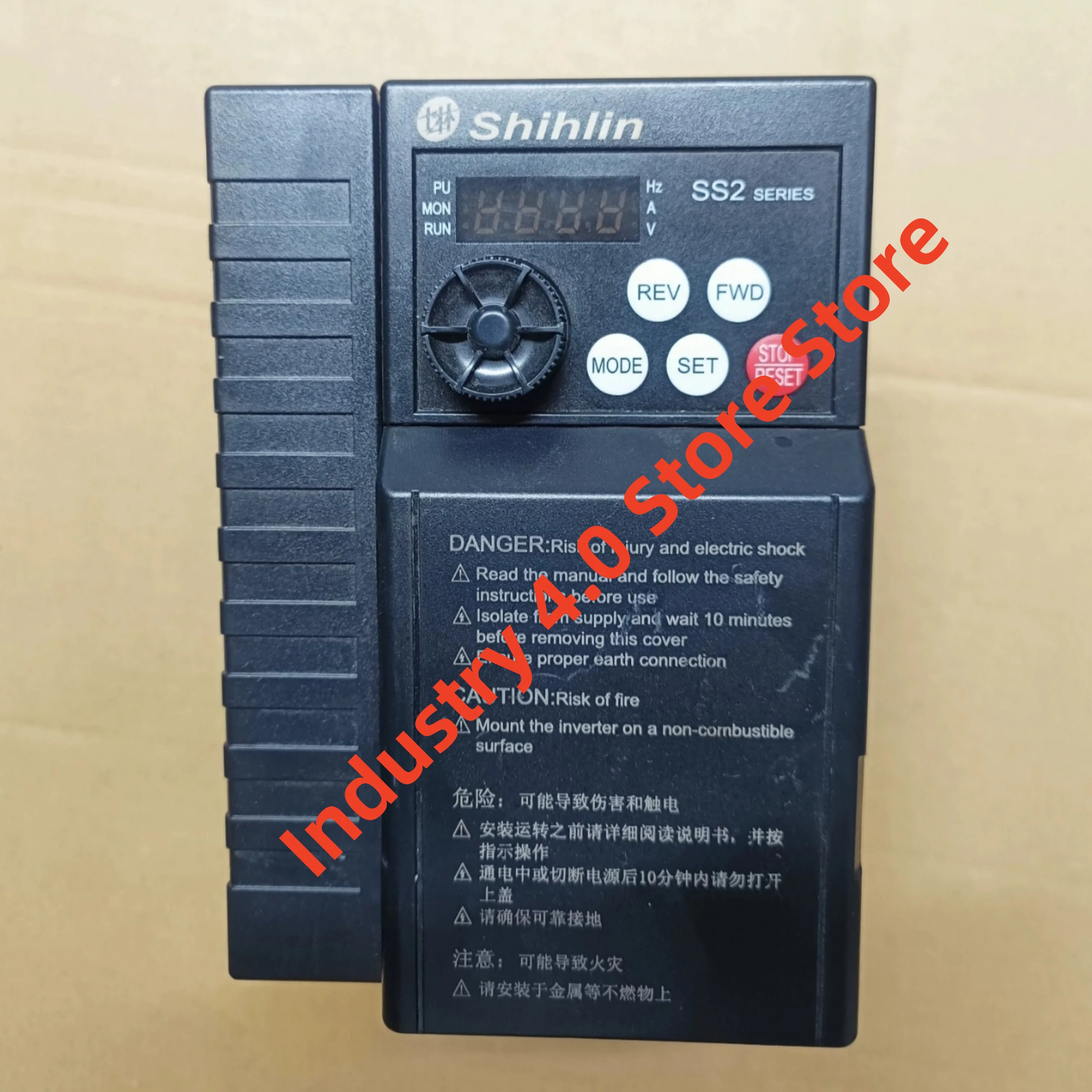 

Новый SS2-043-0.4K в коробке Преобразователь частоты SS2-043-0.75K