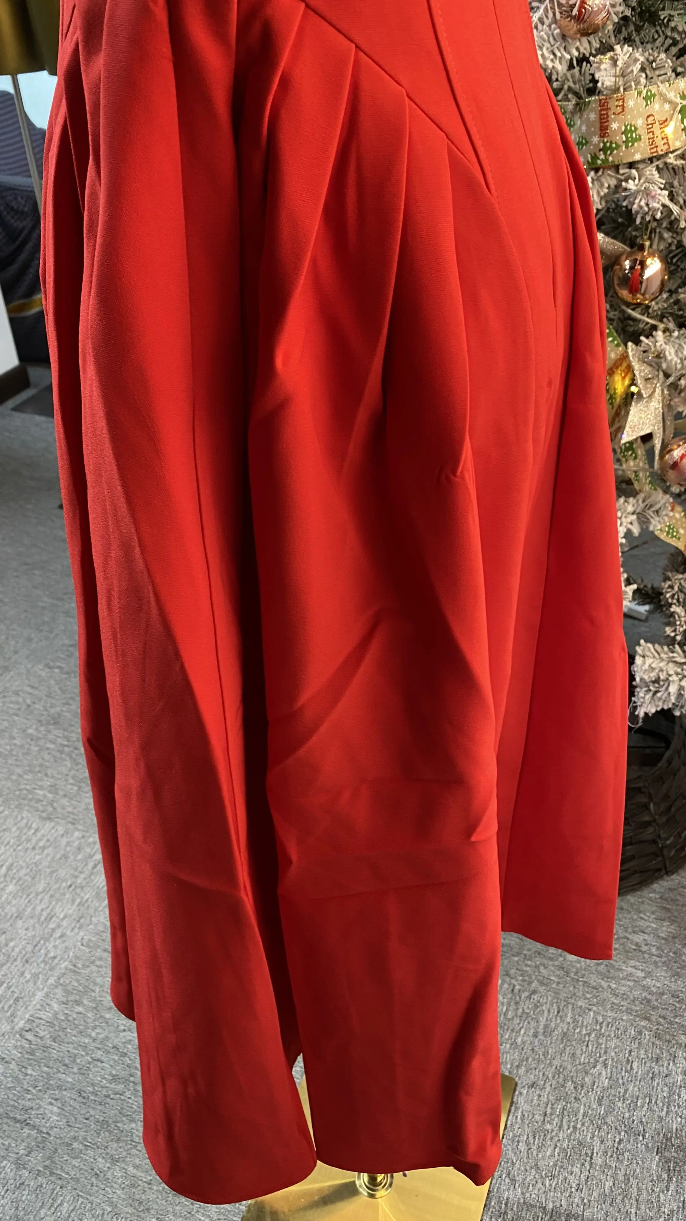 ソリッドカラー夏の女性のエンパイアセクシーなレッドビーズスクエアネッククリスタルダイヤモンドバックレスウェディングパーティープロム-GZMM235