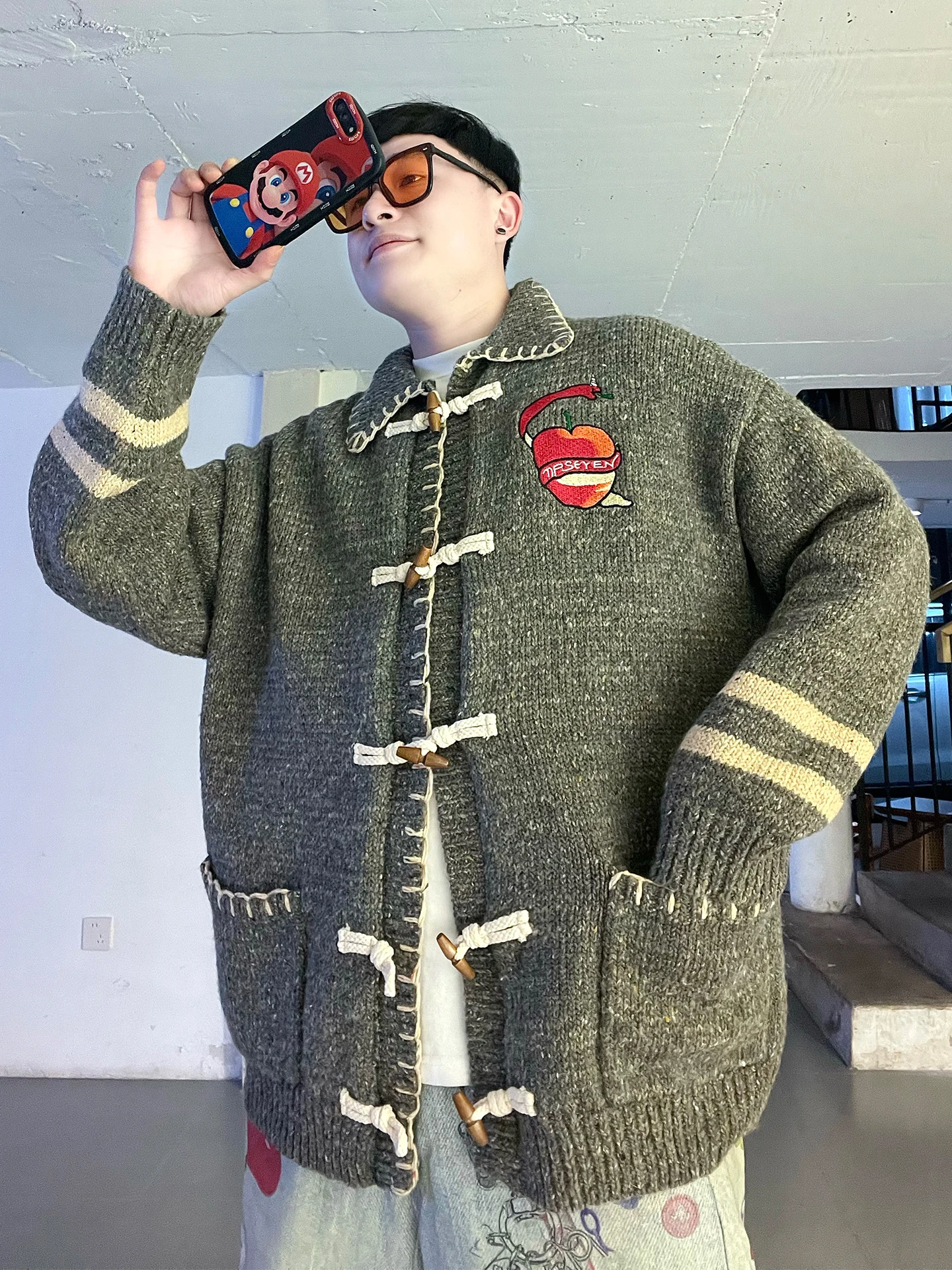 

American Sle Retro Buttoned Knitted Sweater Jaet Thiened Loose Casual Sle Women's Winter Outerwear Soft Polyester Fiber