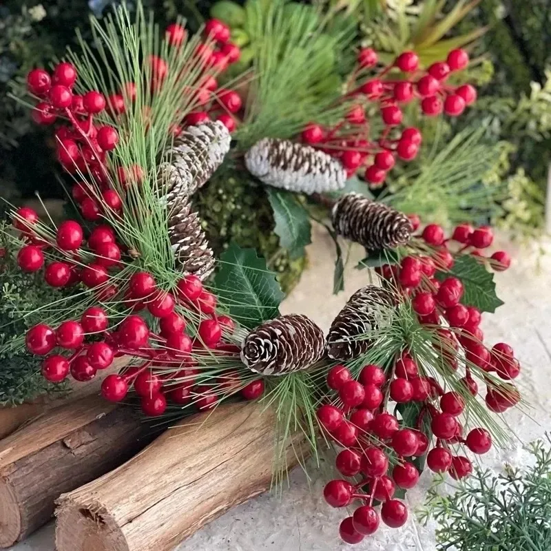 Wholesale Artificial Christmas Berries Red Gold Holly Leaf Vine Wreath Rattan Mini Fake Berry DIY Xmas Tree Ornaments Home Decor