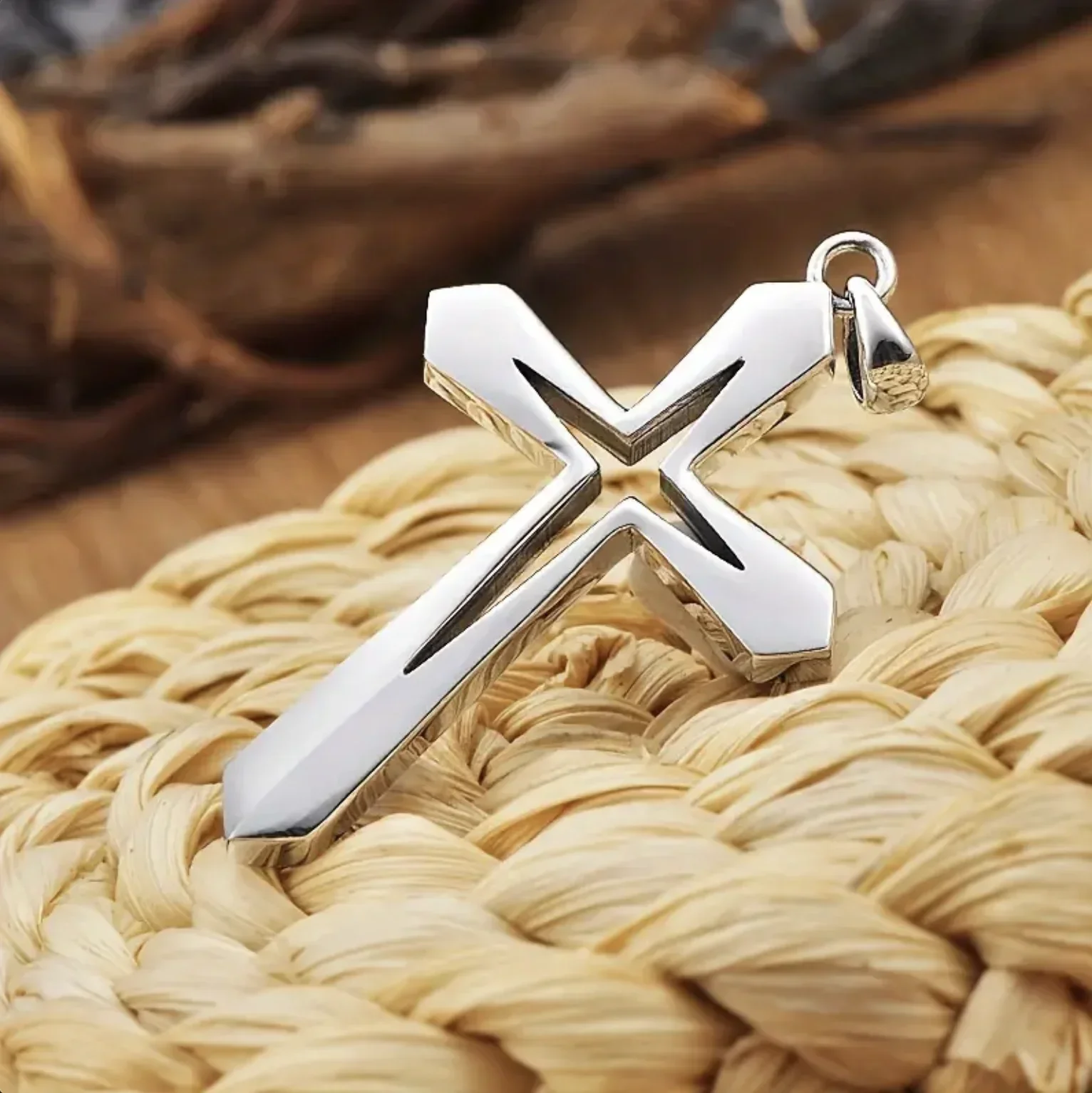 Fashion Design Simple Hollow Cross Pendant Men\'s Hip Hop Stainless Steel Necklace Religious Christian Amulet Jewelry