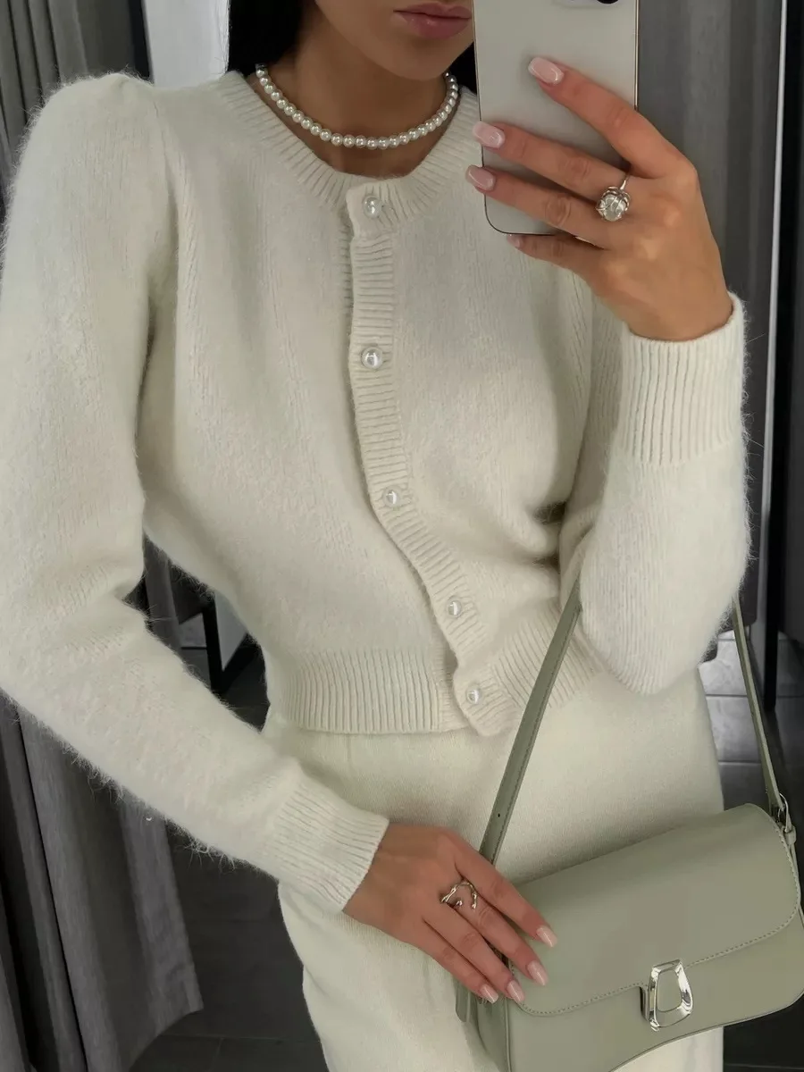 

Round Neck Single Breasted Solid Cardigan Long Sleeve Pearl Buttons 2025 Autumn Elegant Women Knit Sweater Chic Sweet Lady Coat