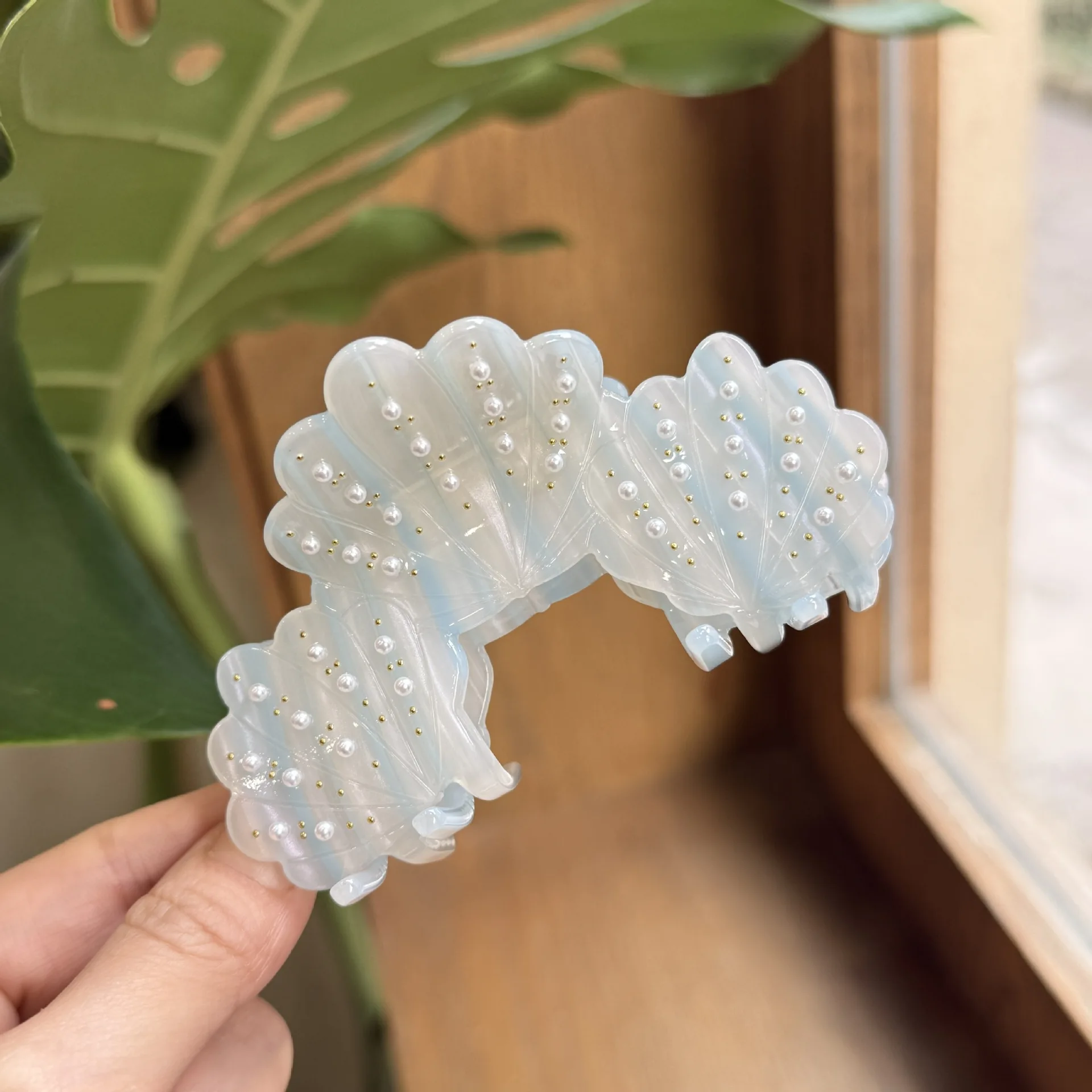

Blue Gradient Color Pearl Rhinestone Hair Claw New Oversize Acetate Crab Clamp Party Hair Clip Accessories Tool Headwear Gifts