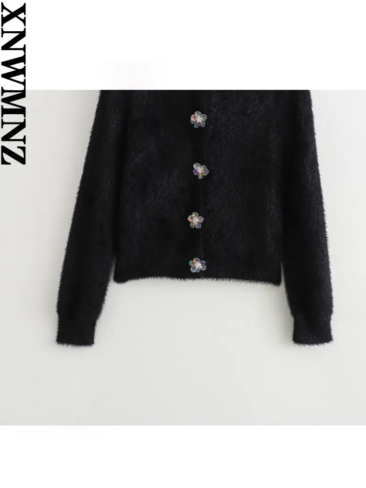 XNWMNZ 2024 Women\'s Fashion Flower Button Faux Fur Knitted Cardigan Women High Street O Neck Long Sleeve Versatile Female Coat