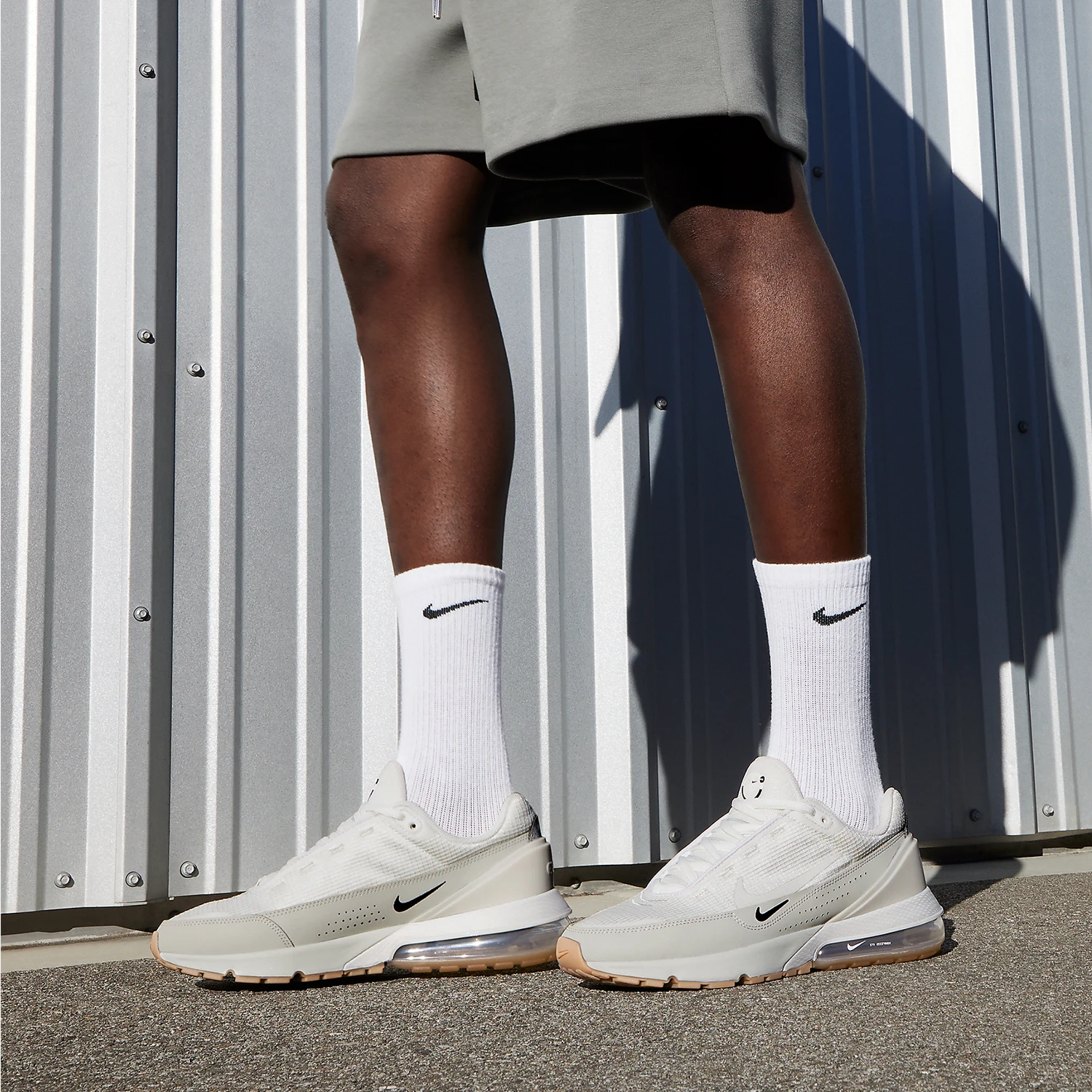 

Оригинальные мужские прочные спортивные туфли Nike Air Max Pulse с низким вырезом FN6919-100