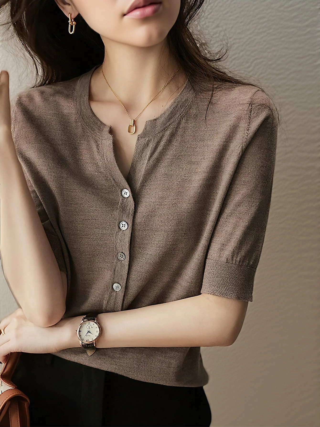 

Women's V-Neck Knitted Button-Up Top, Loose Fit, Lightweight & Minimalist Style