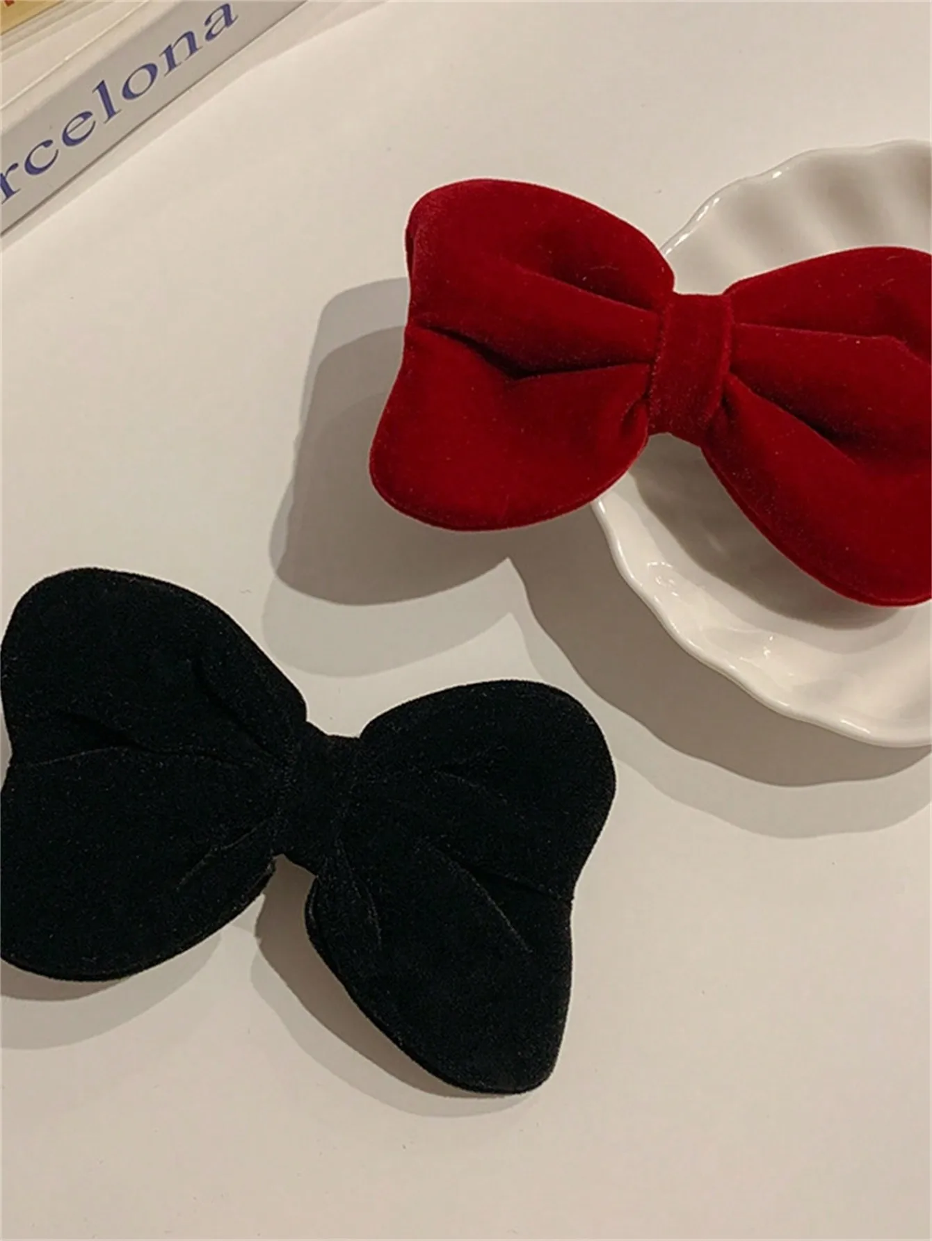 1 Hair clip for Ladies New Year stereoscopic red velvet bow Hair accessory s Sweet temperament bangs clip