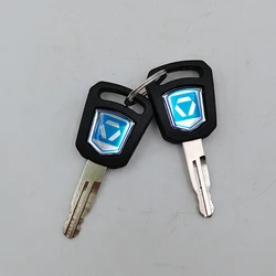 2PCS key For XCMG Excavator XE60 75 65 85 215 75DA 60D 200DA ignition key and door lock key New style