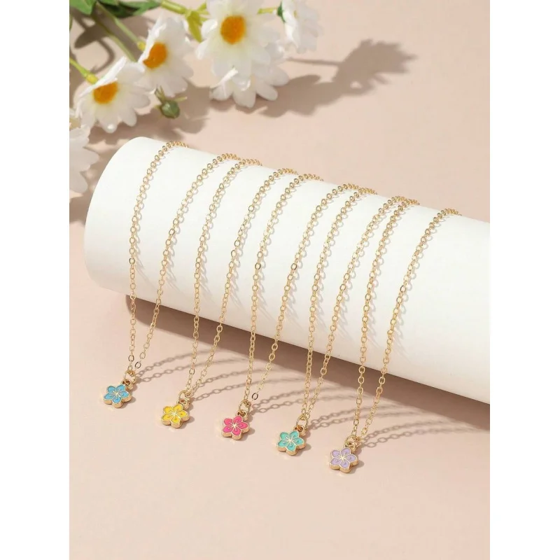 5pcs Delicate Sakura Pendant Necklace – Cherry Blossom Alloy Jewelry for Daily Wear.
