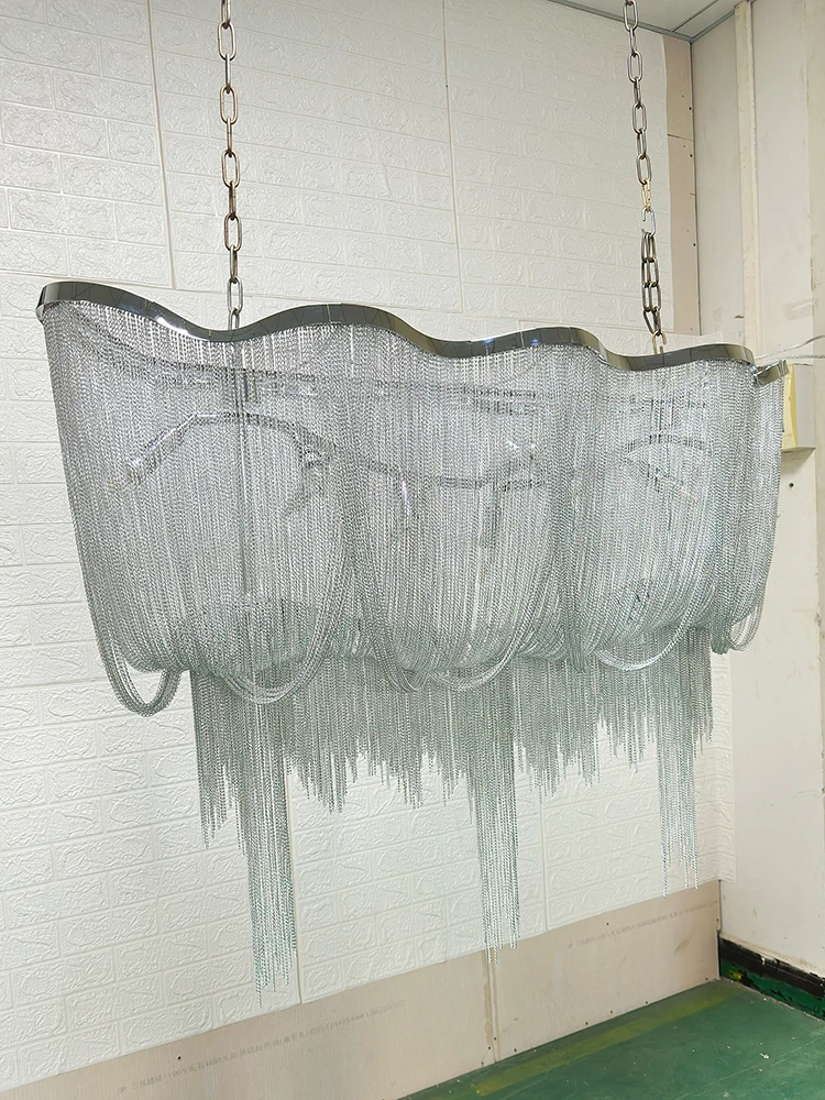 Engineering And Interior Design - Moderne zilveren aluminium kettingkroonluchter Luxe kwastlamp