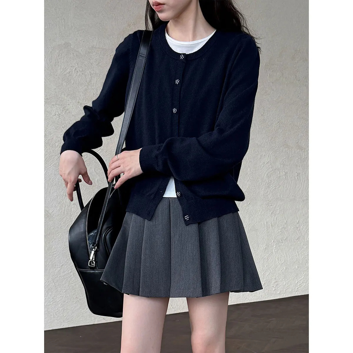 

Plaid Button Knitted Cardigan For Women 2025 Autumn New Round Neck Elegant Soft Sweater