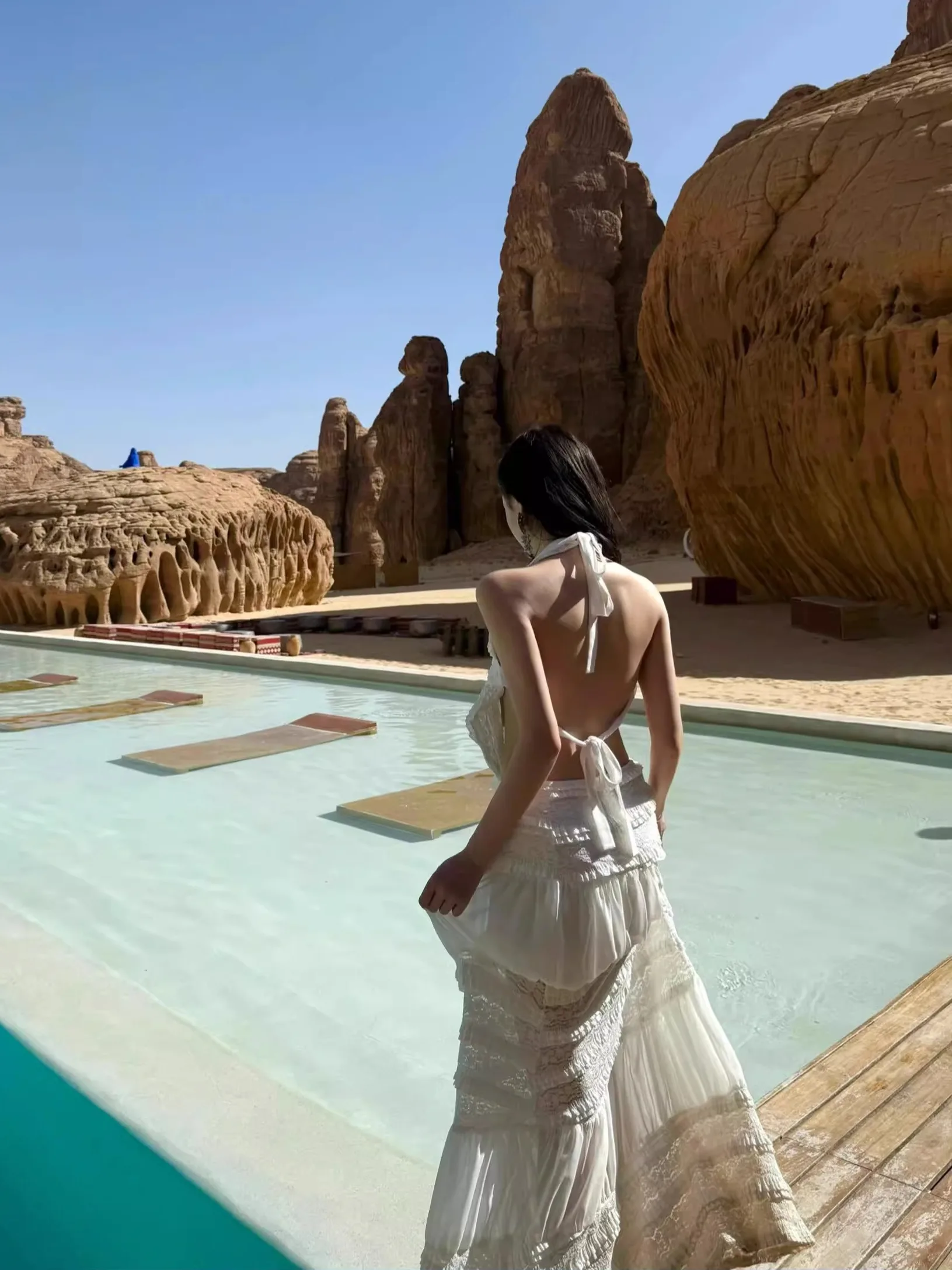 

R STUDIO Высококачественная майка с V-образным вырезом на бретельках, полупрозрачная длинная юбка, праздничный комплект женской моды