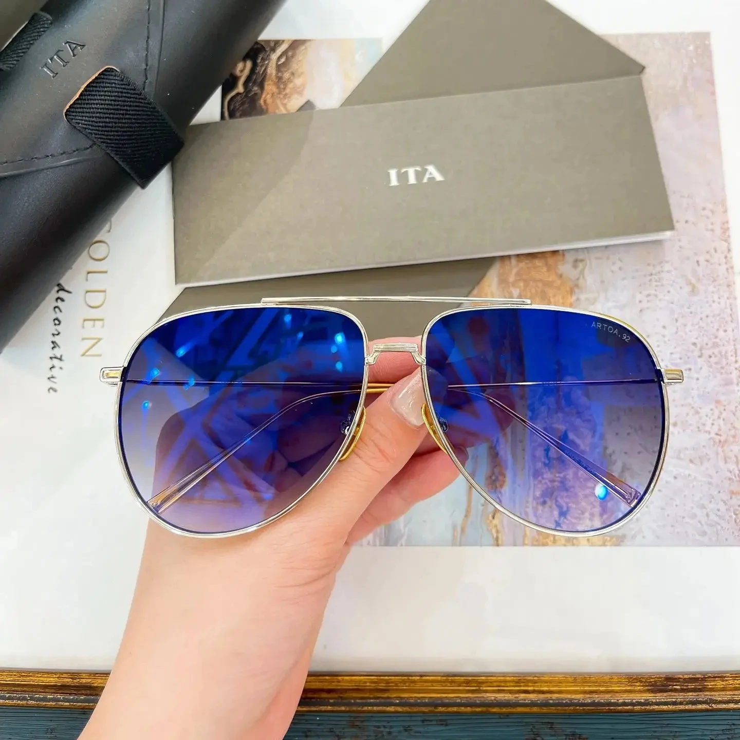 

New Arrival LUXURYDITA DTS160 Luxury Alloy Frame Business Men Eyewear Polarized Gradient Driving Anti-Glare Women Sunglasses