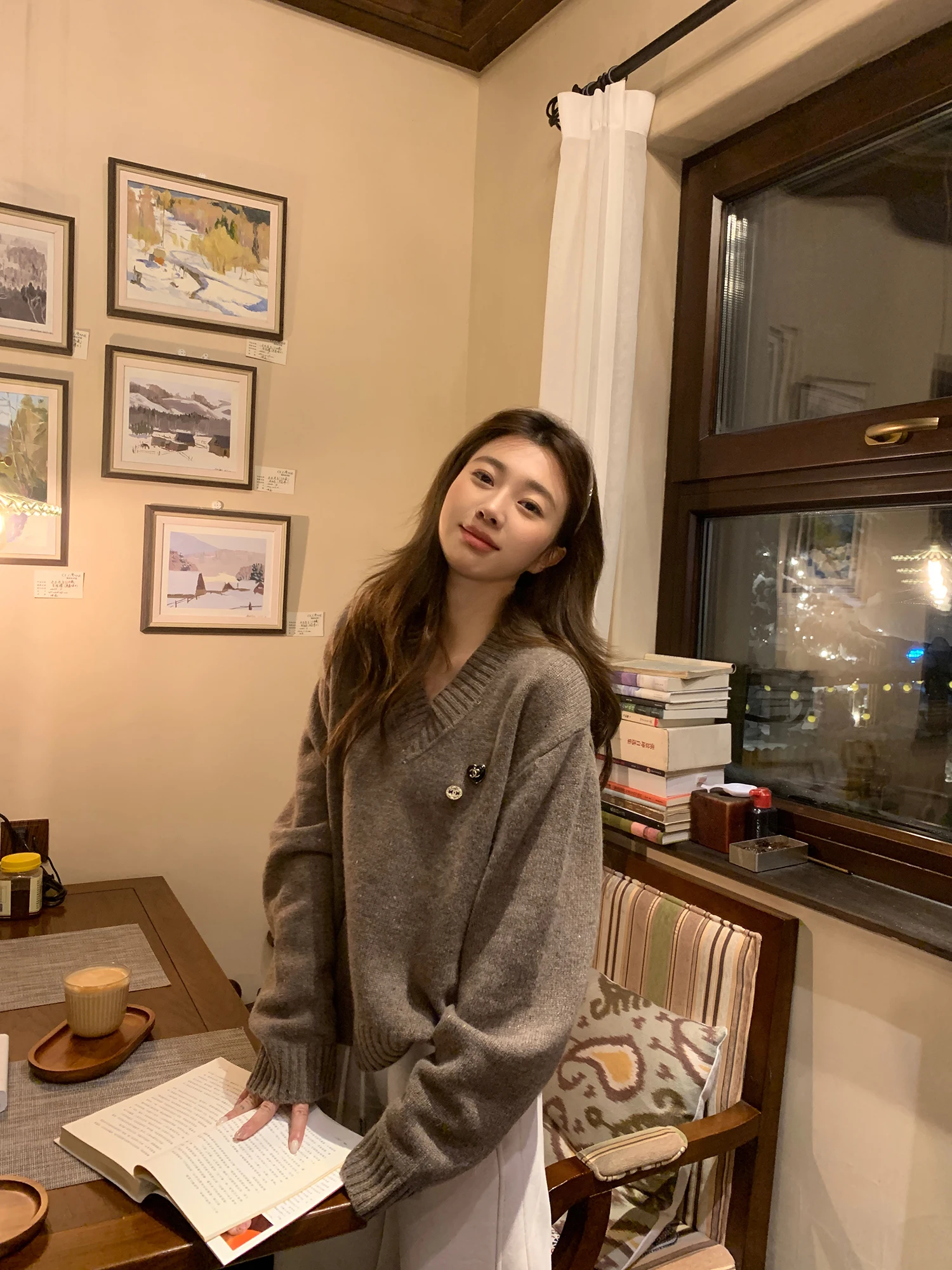 

Классический утепленный зимний вязаный свитер с V-образным вырезом из 100% шерсти EEONE 207, оверсайз, комфортный крой, длинный рукав, стандартная длина