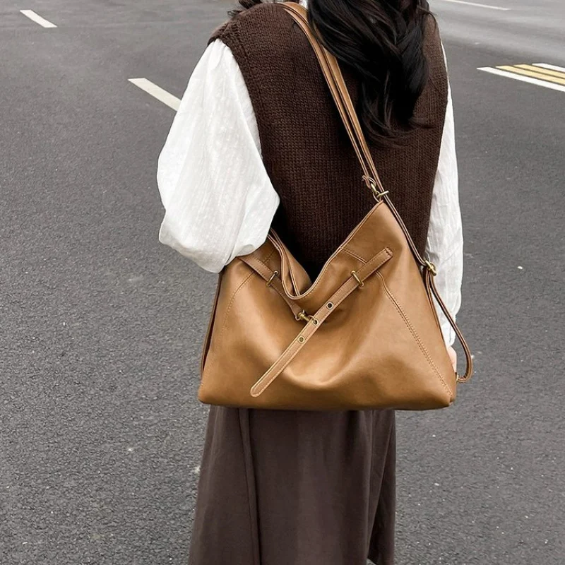 

Высококачественная женская большая сумка из искусственной кожи с высококачественным заточкой, легкий винтажный вид ​