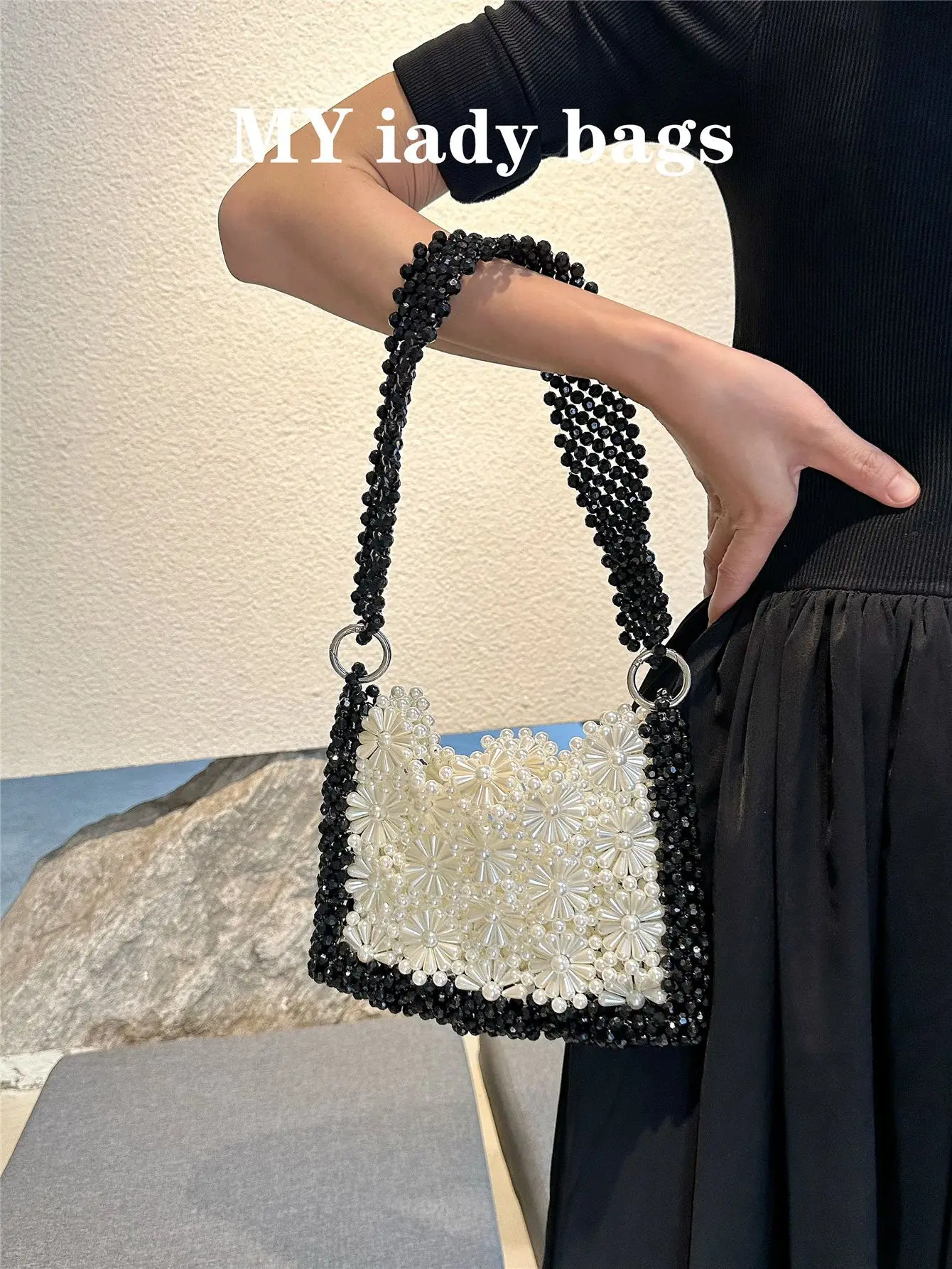 

Маленькая женская сумка ручной работы с жемчугом и хризантемой, милая женская сумка Fre Sle с вырезом, тренд лета 2025 года, милая леди