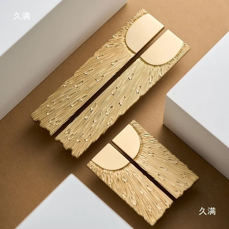 Unique Lines Satin Brass Handle Closet Wardrobe Door Cabinet Handle Drawer Bathroom Cabinet Handle Home Decor
