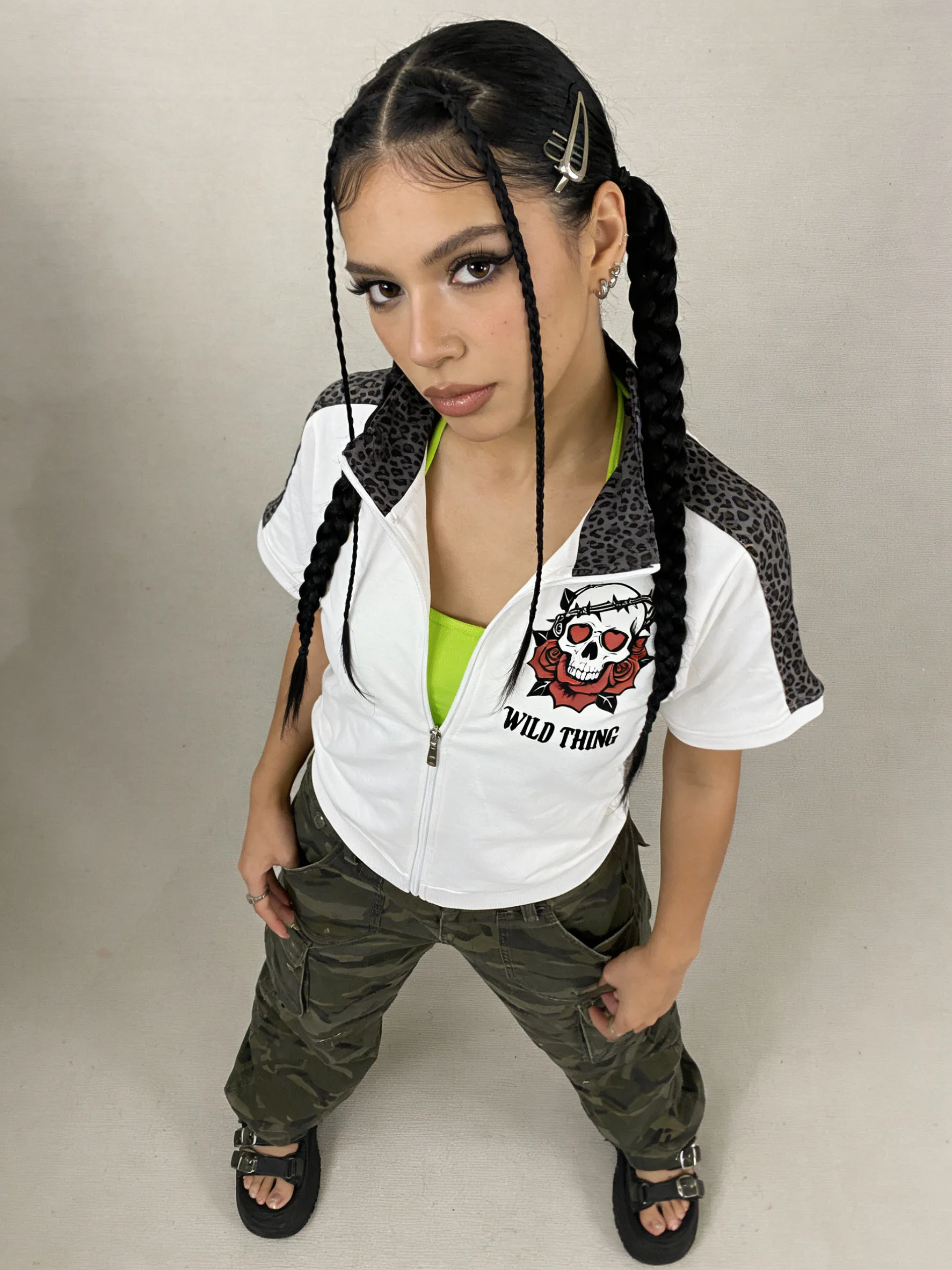 

Женская укороченная куртка на молнии с принтом черепа — уличная одежда с леопардовой контрастной отделкой и короткими рукавами в стиле панк, повседневный топ Y2K EMO