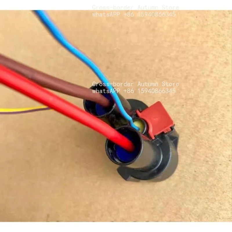 Suitable for Mercedes-Benz C-Class E-Class S300 S400 GL350 GL450 water tank electronic fan wiring harness plug