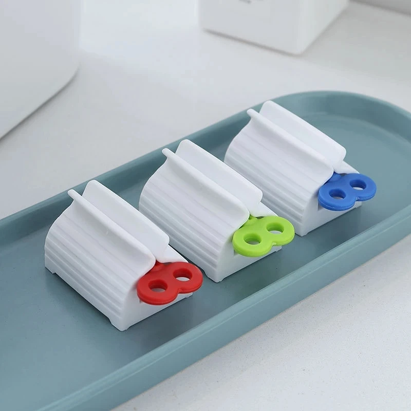 2pc Multifunction Toothpaste Dispenser Manual Squeezer Toothpaste Clip-on Facial Cleanser Squeezer Bathroom Accessories Sets