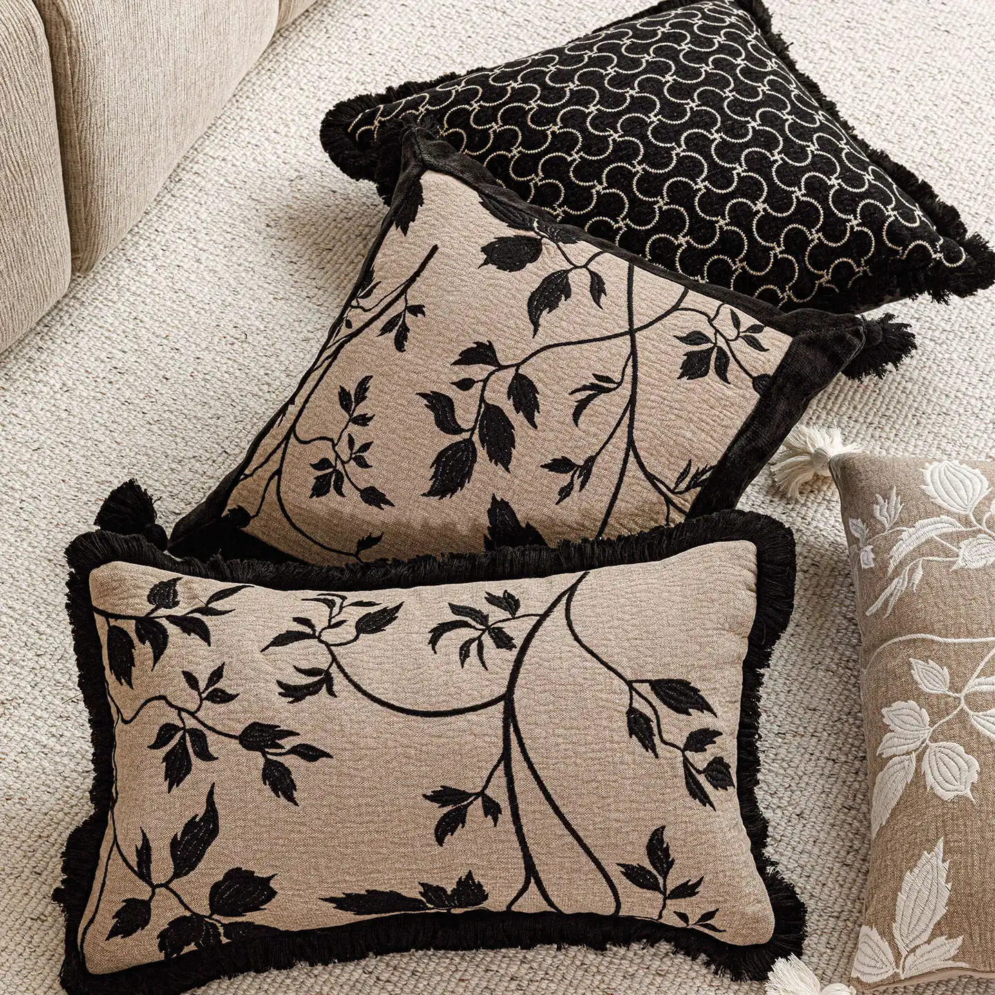 Modern Retro Black Border Tassel Cushion Cover Premium Chinese plant embroidery Pillow Covers Decorative Luxury Decor Home