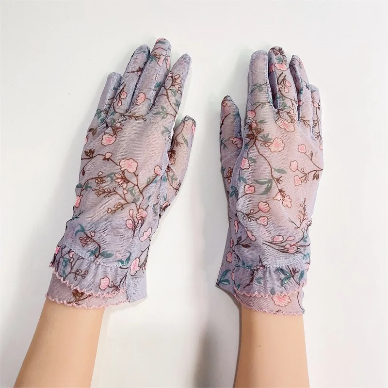 Women\'s Non-slip Touch Screen Driving UV Protection Short Summer Thin Lace Flower Sunscreen Gloves