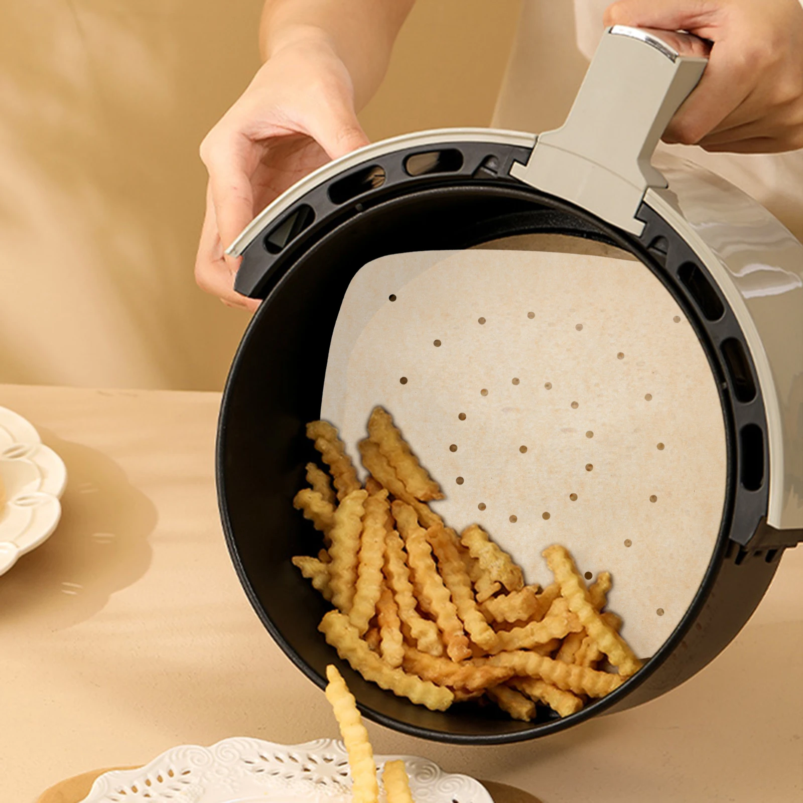 

100Pcs Air Fryer Liner Parchment Paper Premium Perforated Non Stick Baking Mat Heat Resistant Air Fryer Accessory