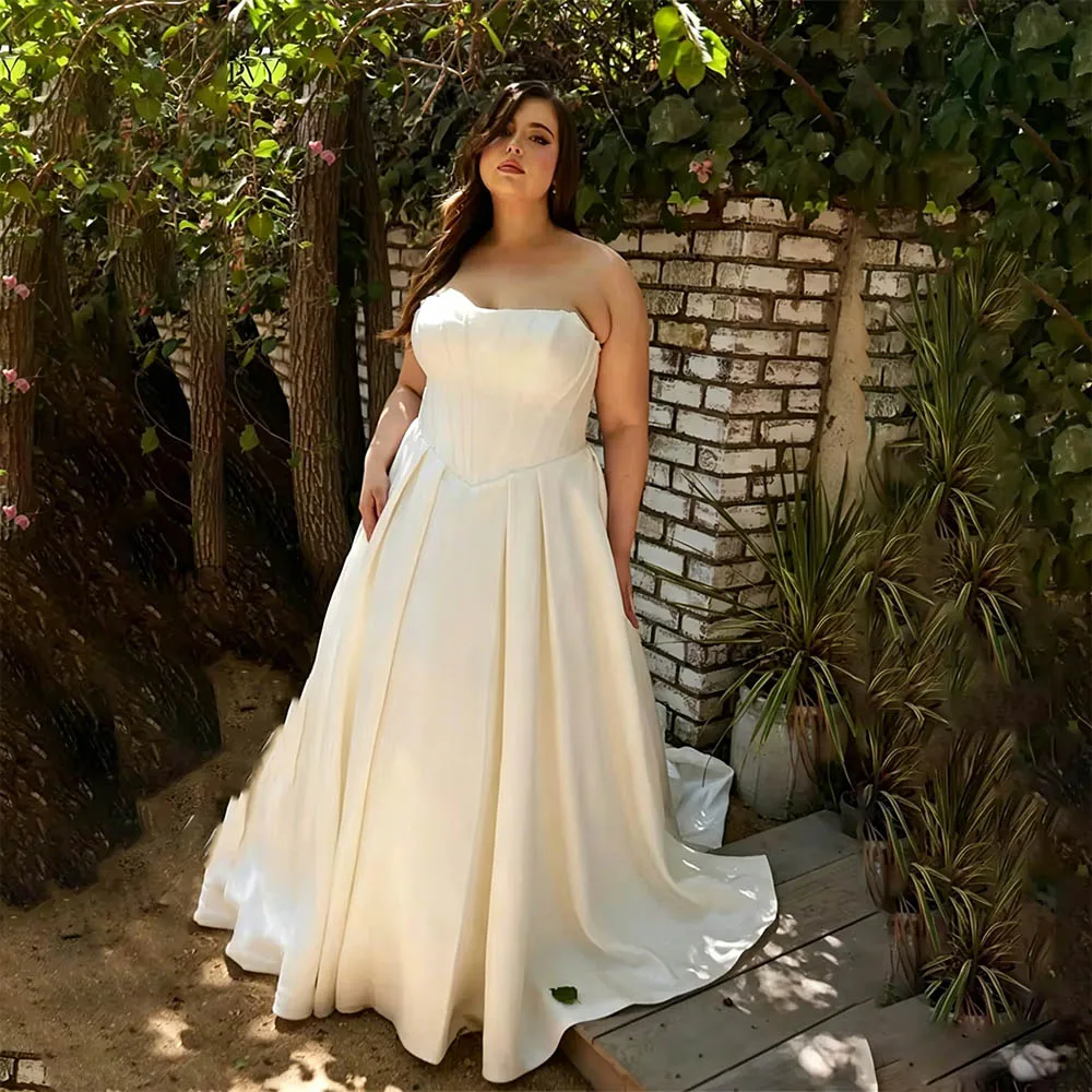 

Plus Size Wedding Dresses For Bride Sweetheart A-Line Bridal Gowns Openless Detachable Strap Sweep Train Brides dress Customized