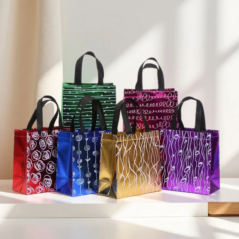 

Laser Holographic Nonwoven Gift Bag, Waterproof Laminated Party Candy Favor Pouch, Reusable Storage Bag