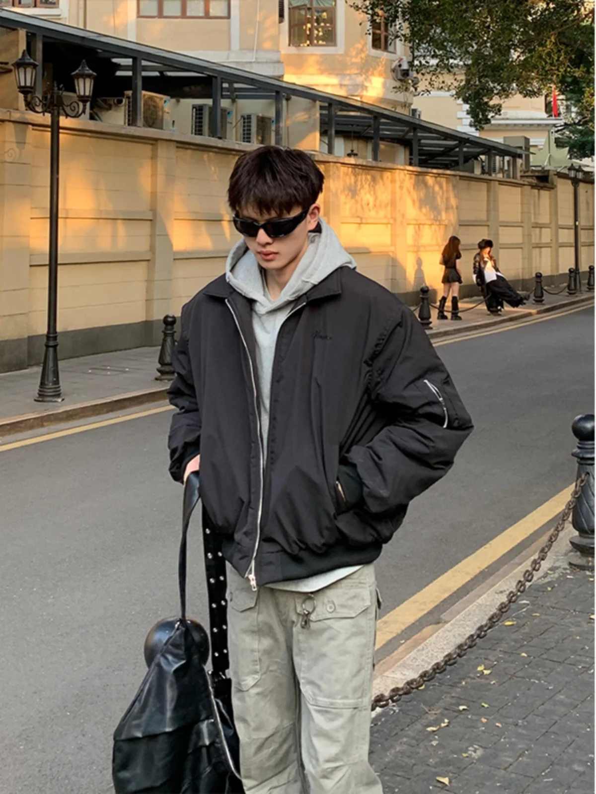 

Men's Cotton Flight Jacket Bomber Ball Game Style Collar Zipper Warm Thickened Winter Outerwear Casual Loose Fit Jeans Jacket