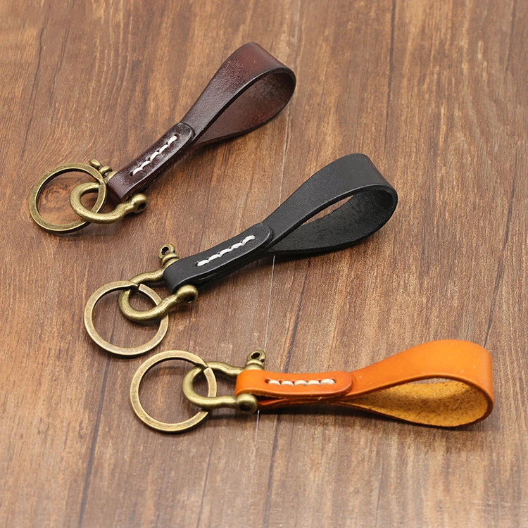 Vintage Horseshoe Handmade Leather Cowhide Rope Keychain Metal Key Chains Men or Women Key Holder Key Cover  Auto Keyring Gifts