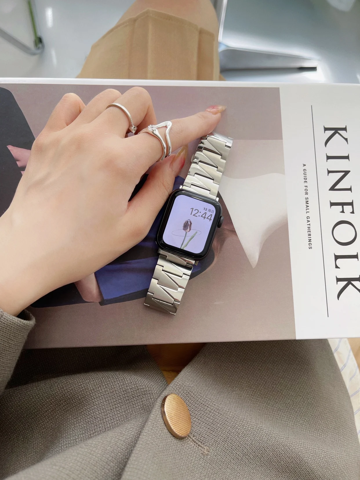 Correa de metal de acero inoxidable a juego con colores para Apple Watch series 7 6 5 4 3 SE iWatch 41mm 45mm 40mm 44mm 42mm 38mm