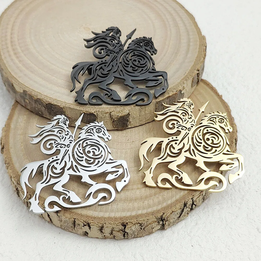 New gold-plated stainless steel men's brooch, warrior riding waterproof and non-fading brooch, suit accessories