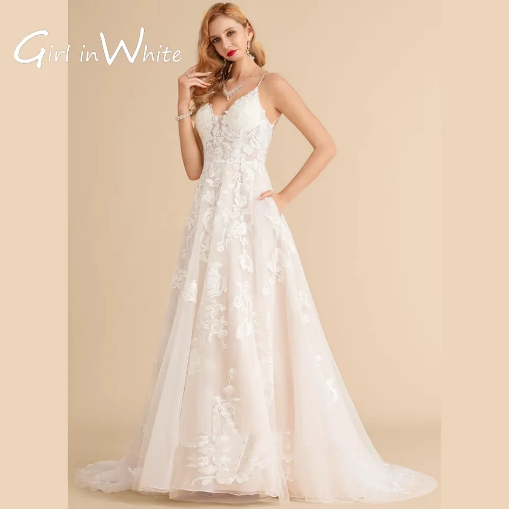 

V-Neck Backless A-Line Wedding Dress Spaghetti Straps Appliques Customized Bridal Gowns Illusion Bride Robes Vestidos De Noiva