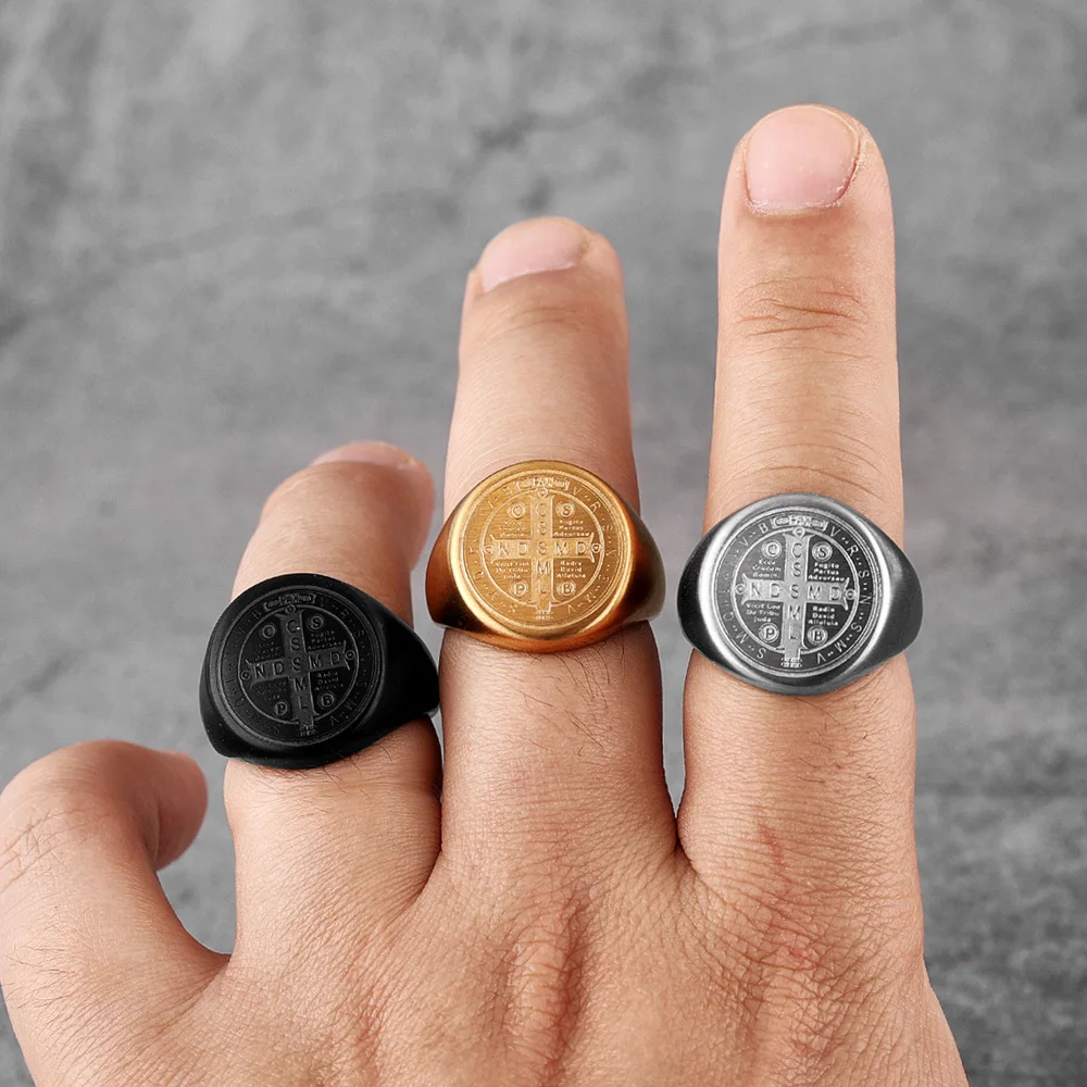 St. Benedikt Kreuz Titanstahlring PVD Schwarz Beschichtet Religiöser Schmuck Christliches Geschenk Gotischer Herrenring Symbol-Accessoire – Detail 10