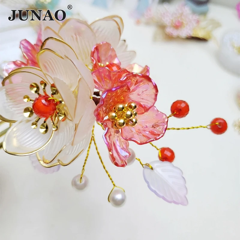 JUNAO New Style 50Pcs 16mm White Shell Petals Beads Sewing Acrylic Gold Edge Shell Cabochon Rhinestone For DIY Handicrafts Carft