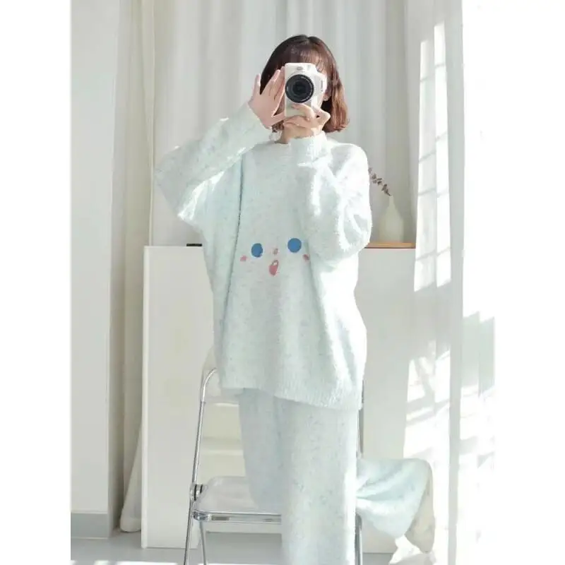 Conjunto de pijama sexy pode ser meia flanela pijamas de lã para casa terno engrossado rosto inverno. Coral Fashion Homewear um doce sorridente