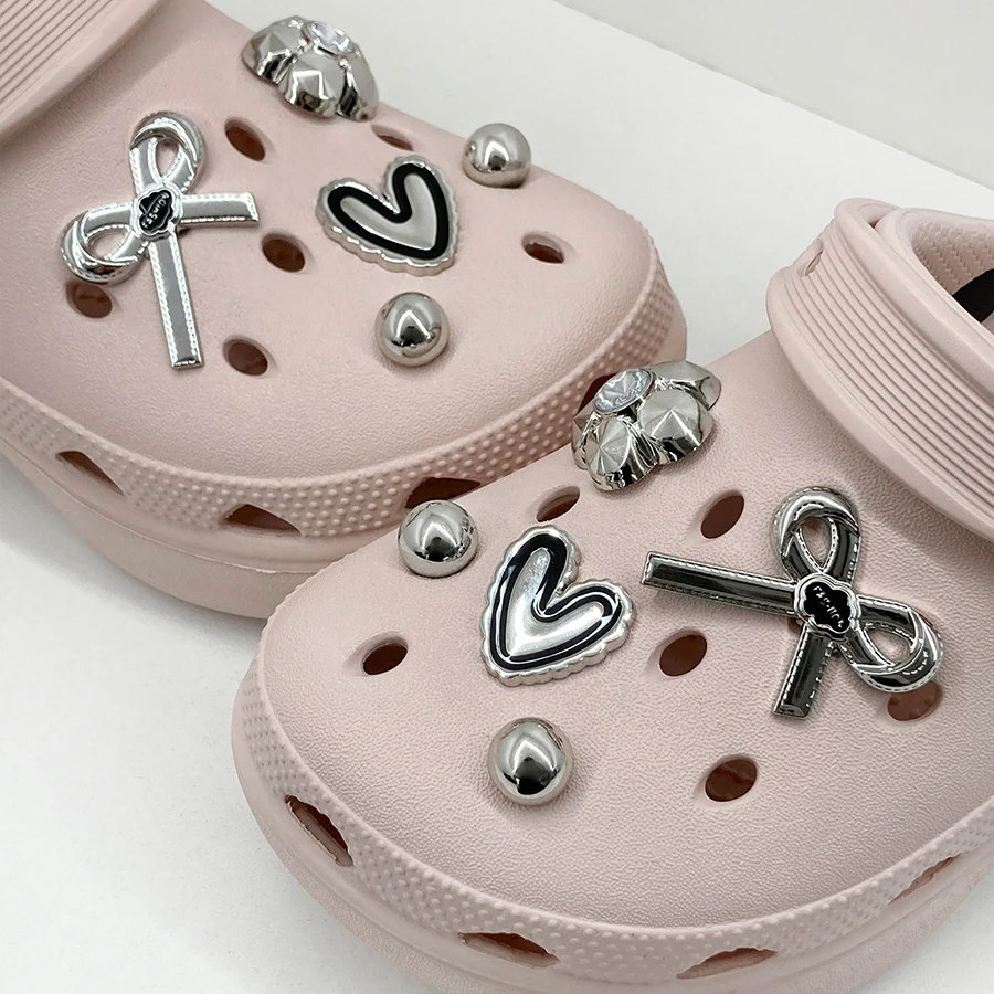 

10pcs Cute Heart Bow ABS Diamond Flower Charms Detachable Shoe Decorations Suitable For Crocs Clogs Beach Bag Gift Idea Girly