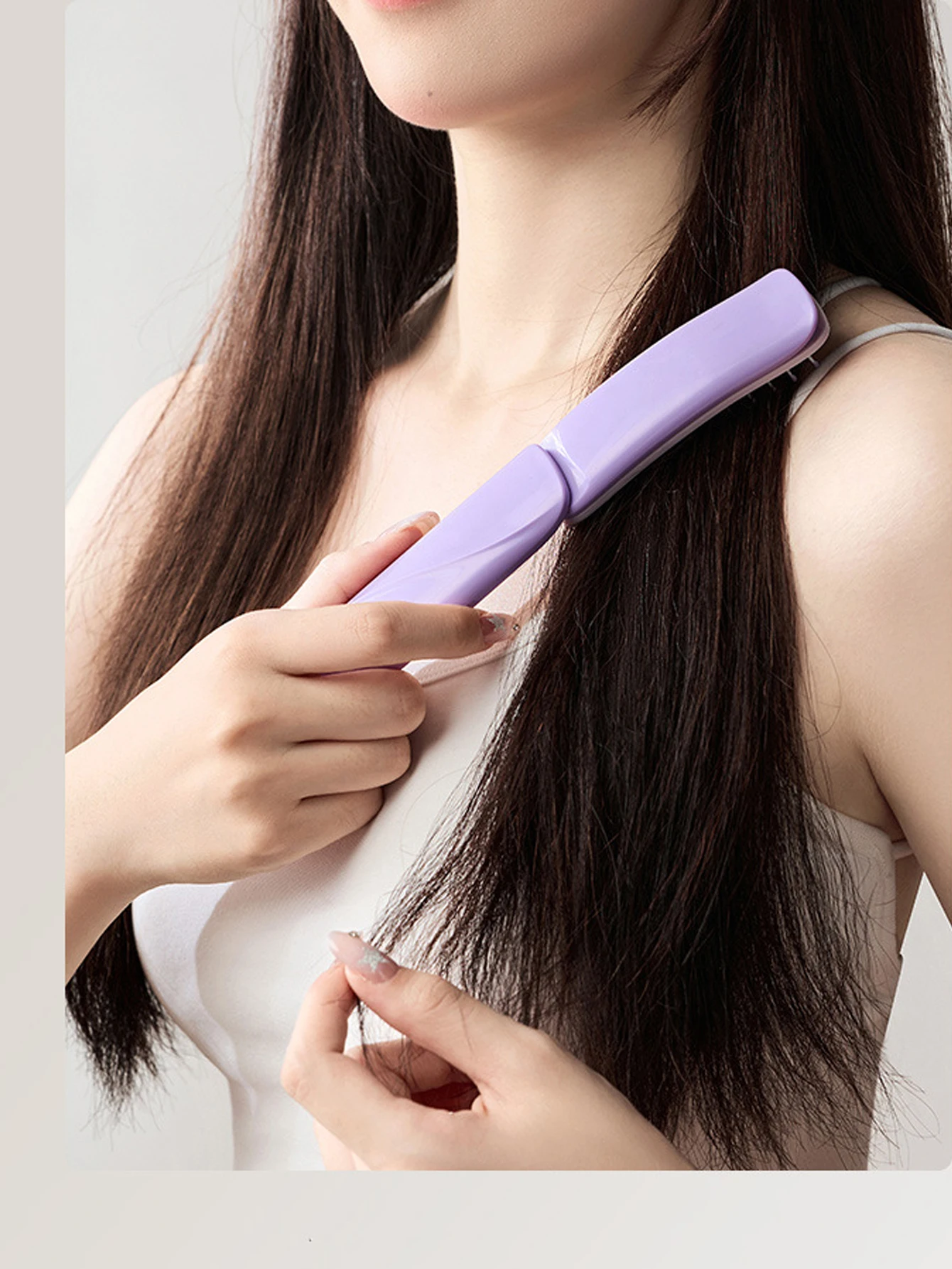 مشط محمول 2 في 1 قابل للطي مع مرآة لتدليك فروة الرأس ومشط وسادة هوائية للسفر مناسب لجميع أنواع الشعر