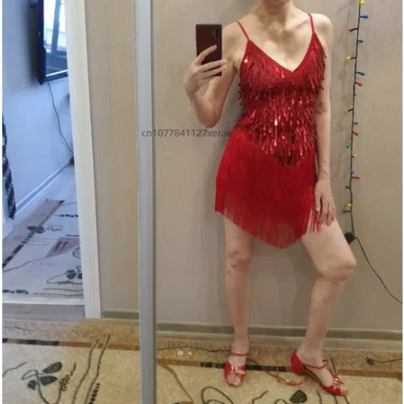 รองเท้าเต้นรำแบบละตินสำหรับผู้หญิง รองเท้าเต้นรำแบบส้นเตี้ยพื้นนุ่มสำหรับเด็กผู้หญิงและผู้ใหญ่ ทนทานต่อการสึกหรอ เหมาะสำหรับการแข่งขันเต้นรำ