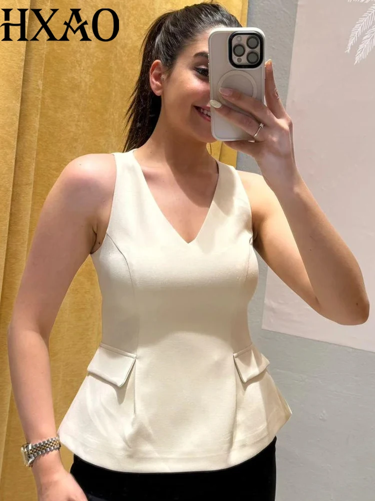 

HXAO Women's Fashion Vest Cropped Beige Waistcoat Women Spring Summer 2026 Elegant Ladies Short Sleeveless Vest Korean Style Top