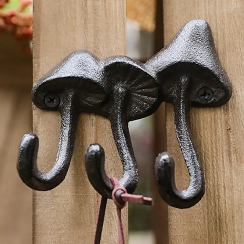 

Mushroom Wall Hook Small Wall Mounted Hooks Decorative Vintage Clothes Hanger for Garden Entrance Cute Rustic Home Decor