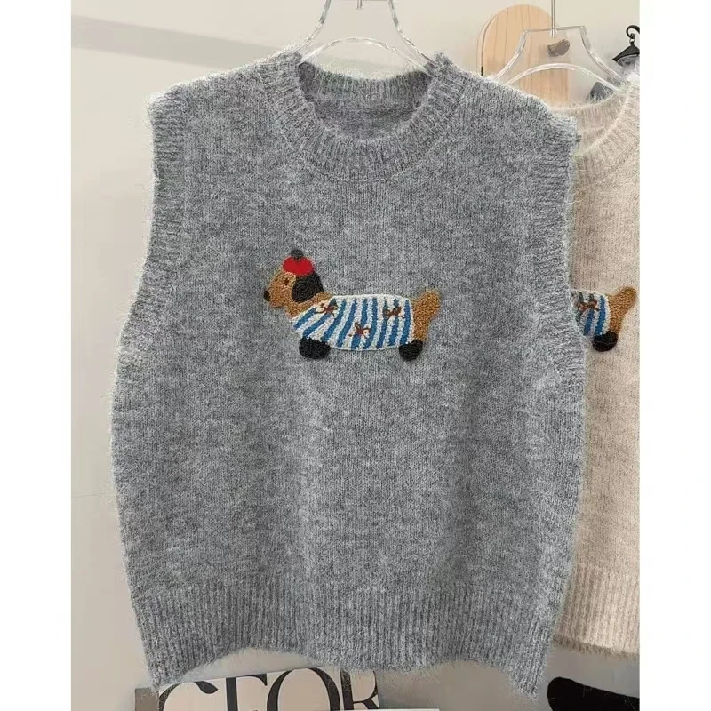 Korean Cartoon Embroidery Knitted Vest Women O Neck Sleeveless Pullover 2025 Autumn Winter Sweet Overlap Waistcoat Sweater Tops